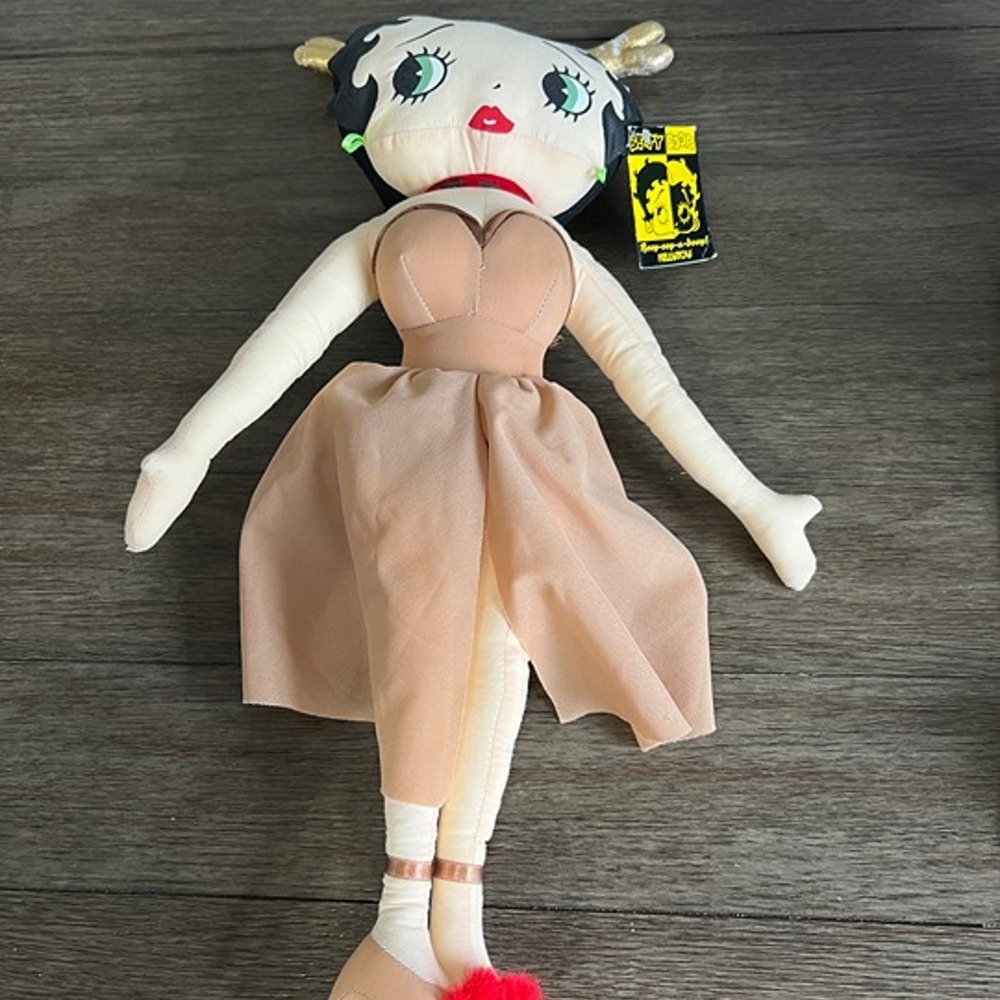Betty Boop Kellytoy Reindeer Christmas Collection Plush Gold Antlers Tan Dress